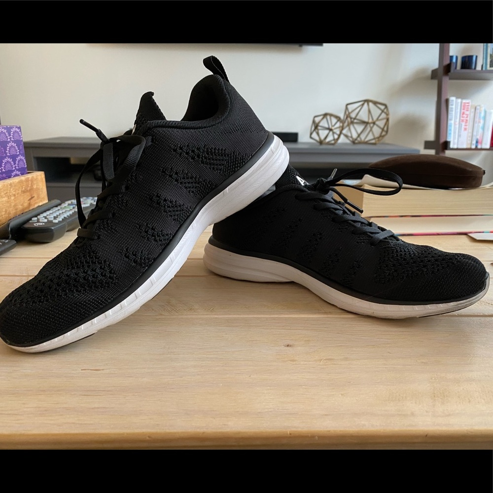 APL WOMENS TECHLOOM PRO BLACK SNEAKERS